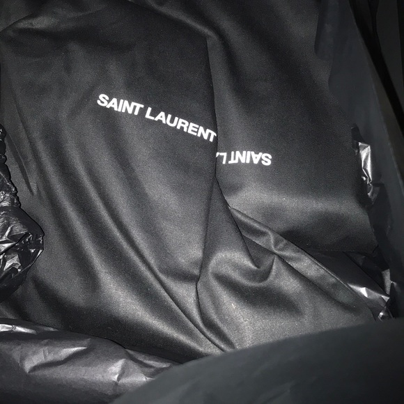 Saint Laurent - Picture 2 of 4